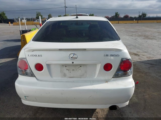 2004 Lexus Is 300 მანქანა იყიდება აუქციონზე, vin: JTHBD192840085875, აუქციონის ნომერი: 45477585