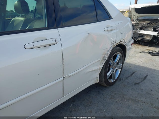 2004 Lexus Is 300 მანქანა იყიდება აუქციონზე, vin: JTHBD192840085875, აუქციონის ნომერი: 45477585