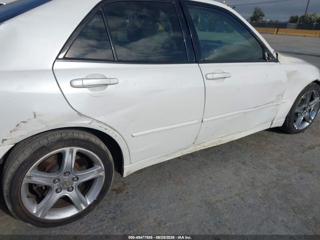 2004 Lexus Is 300 მანქანა იყიდება აუქციონზე, vin: JTHBD192840085875, აუქციონის ნომერი: 45477585