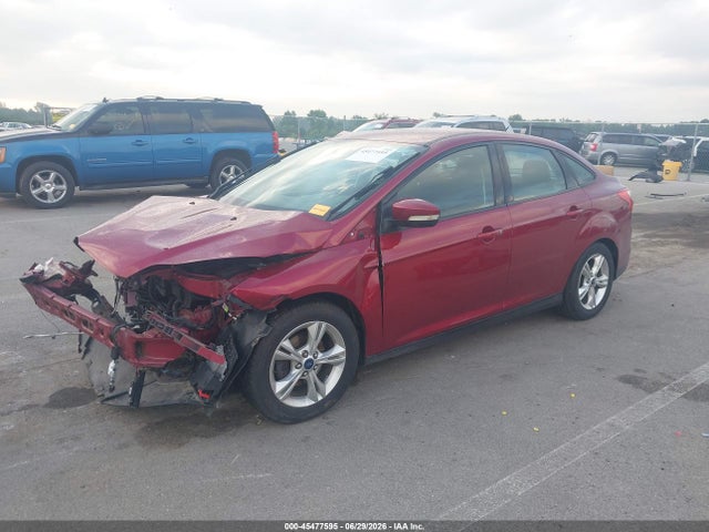 Ford FOCUS SE 2014 1FADP3F2XEL193440 Image 2