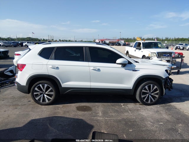 Продажа на аукционе авто 2024 Volkswagen Taos 1.5t Se, vin: 3VVSX7B21RM070520, номер лота: 45477627