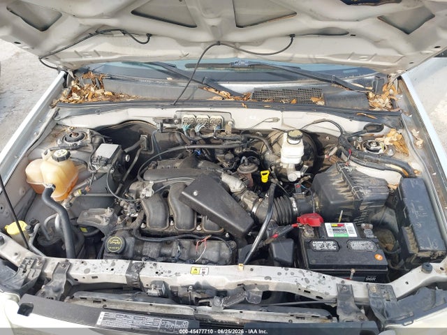 45477710 :رقم المزاد ، 1FMCU04128KA63472 vin ، 2008 Ford Escape Limited مزاد بيع