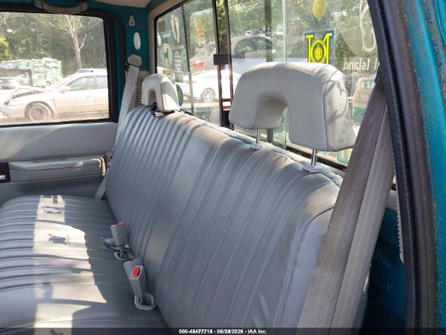 45477714 :رقم المزاد ، 1GCEK14Z6PE252654 vin ، 1993 Chevrolet Gmt-400 K1500 مزاد بيع