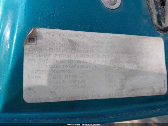 45477714 :رقم المزاد ، 1GCEK14Z6PE252654 vin ، 1993 Chevrolet Gmt-400 K1500 مزاد بيع