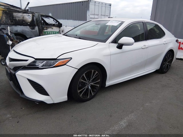 Toyota CAMRY SE 2018 JTNB11HK7J3066610 Image 2