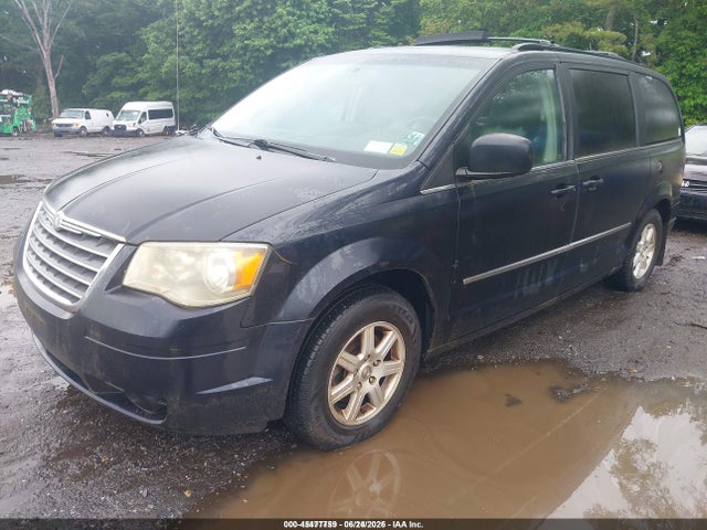 45477759 :رقم المزاد ، 2A4RR8DXXAR320401 vin ، 2010 Chrysler Town & Country Touring Plus مزاد بيع
