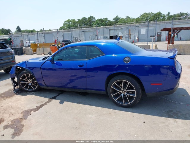 Продажа на аукционе авто 2018 Dodge Challenger Sxt Plus, vin: 2C3CDZAG8JH231764, номер лота: 45477807