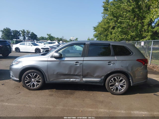 2018 Mitsubishi Outlander Se მანქანა იყიდება აუქციონზე, vin: JA4AZ3A39JZ040038, აუქციონის ნომერი: 45477860