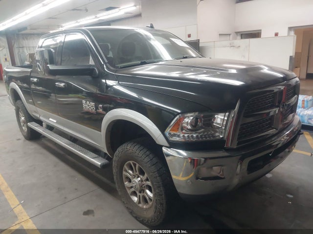 RAM 2500 Laramie 4x4 6'4 Box 2017 3C6UR5FL5HG667621 головне зображення