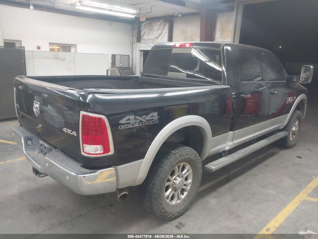 3C6UR5FL5HG667621 RAM 2500 Laramie 4x4 6&#039;4 Box