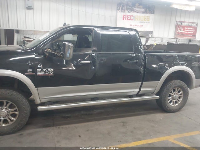 3C6UR5FL5HG667621 RAM 2500 Laramie 4x4 6&#039;4 Box
