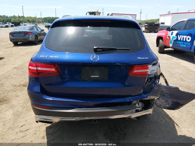 2017 Mercedes-benz Glc 300 4matic მანქანა იყიდება აუქციონზე, vin: WDC0G4KB2HF242843, აუქციონის ნომერი: 45477956