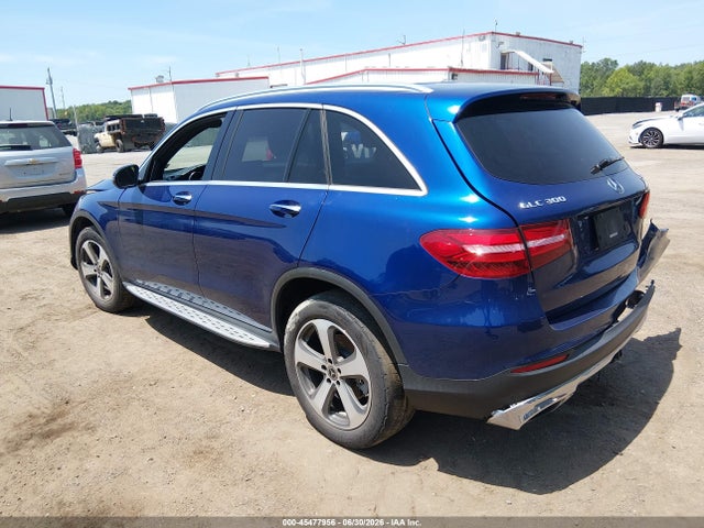2017 Mercedes-benz Glc 300 4matic მანქანა იყიდება აუქციონზე, vin: WDC0G4KB2HF242843, აუქციონის ნომერი: 45477956