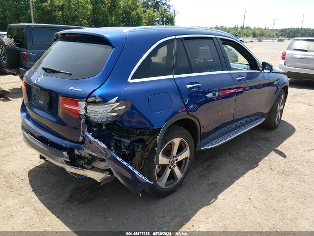 2017 Mercedes-benz Glc 300 4matic მანქანა იყიდება აუქციონზე, vin: WDC0G4KB2HF242843, აუქციონის ნომერი: 45477956