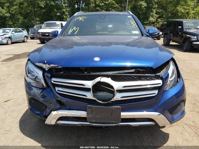 2017 Mercedes-benz Glc 300 4matic მანქანა იყიდება აუქციონზე, vin: WDC0G4KB2HF242843, აუქციონის ნომერი: 45477956