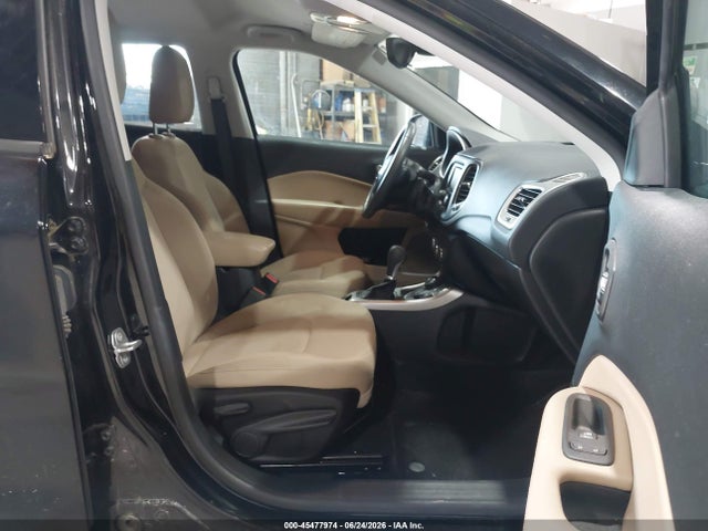 3C4NJDABXJT392242 Jeep Compass Sport 4x4