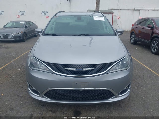 Chrysler Pacifica Touring L 2018 2C4RC1BG3JR211439 Image 12