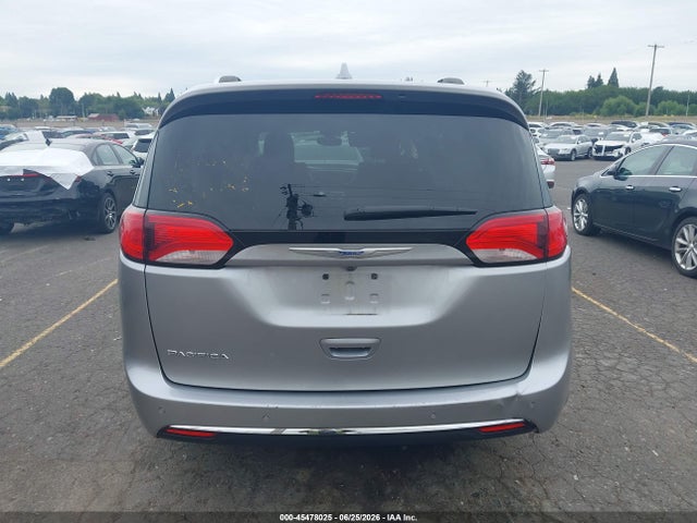 Chrysler Pacifica Touring L 2018 2C4RC1BG3JR211439 Image 16