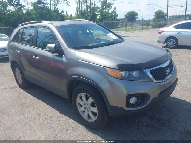 Auction sale of the 2013 Kia Sorento Lx, vin: 5XYKT3A62DG341484, lot number: 45478028