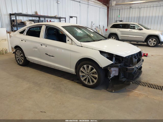 Hyundai Sonata Sport 2016 5NPE34AF5GH271947 головне зображення