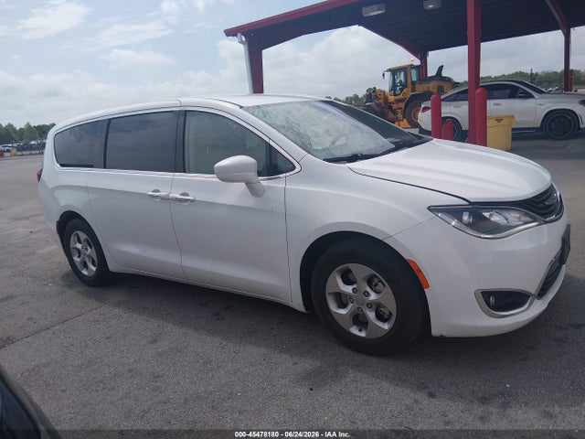 2C4RC1H78HR765092 Chrysler Pacifica Hybrid Touring Plus