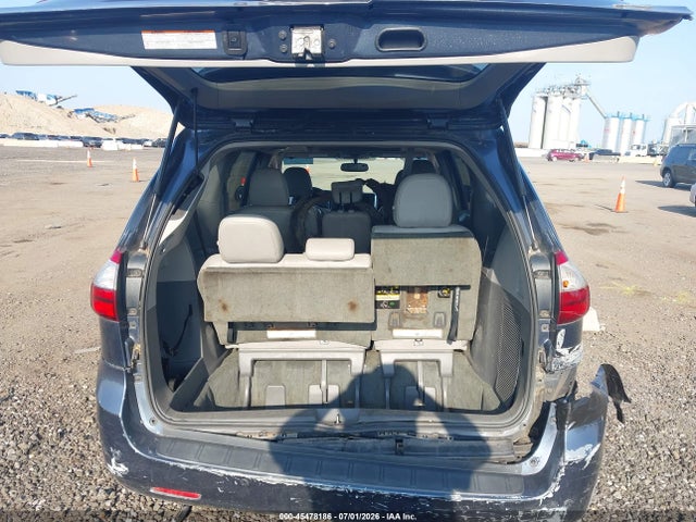 2017 Toyota Sienna Xle 8 Passenger მანქანა იყიდება აუქციონზე, vin: 5TDYZ3DC6HS856605, აუქციონის ნომერი: 45478186