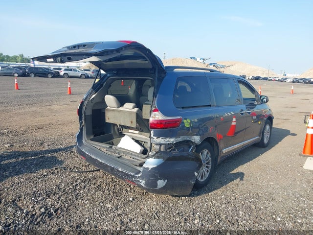 2017 Toyota Sienna Xle 8 Passenger მანქანა იყიდება აუქციონზე, vin: 5TDYZ3DC6HS856605, აუქციონის ნომერი: 45478186