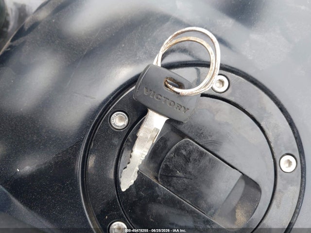 2015 Victory Motorcycles High-ball მანქანა იყიდება აუქციონზე, vin: 5VPWB36N5F3041502, აუქციონის ნომერი: 45478255