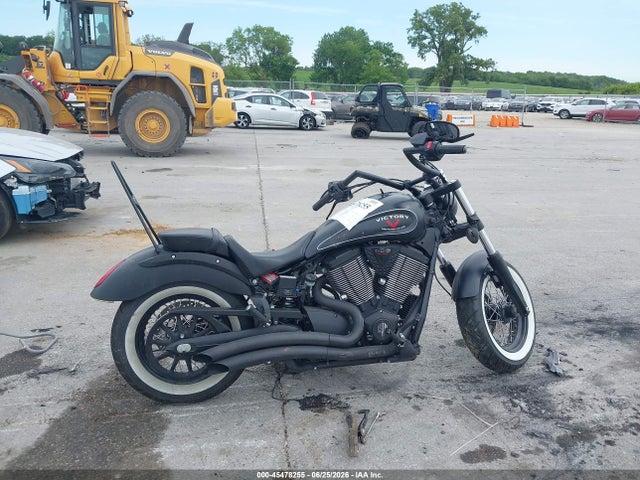 2015 Victory Motorcycles High-ball მანქანა იყიდება აუქციონზე, vin: 5VPWB36N5F3041502, აუქციონის ნომერი: 45478255