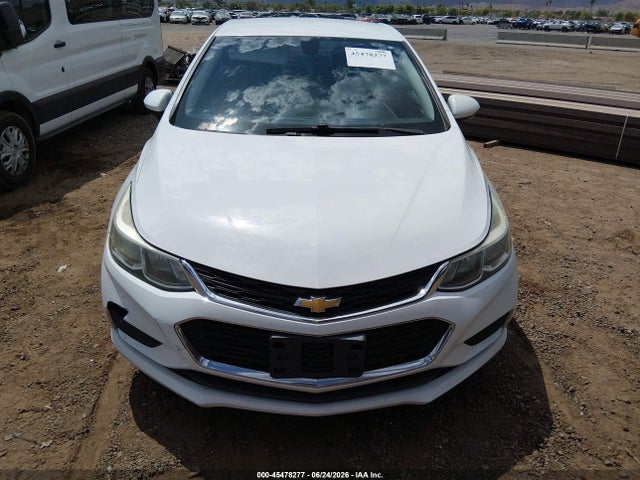 1G1BC5SM5J7177111 Chevrolet Cruze Ls Auto