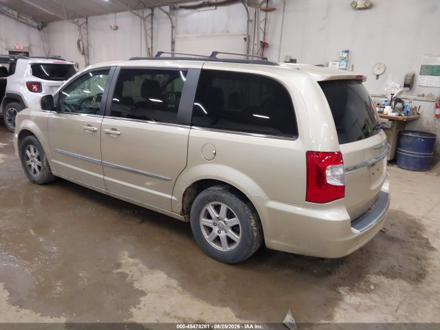 2011 Chrysler Town & Country Touring მანქანა იყიდება აუქციონზე, vin: 2A4RR5DG3BR782377, აუქციონის ნომერი: 45478281