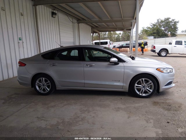 3FA6P0UU0JR212746 Ford Fusion Hybrid S