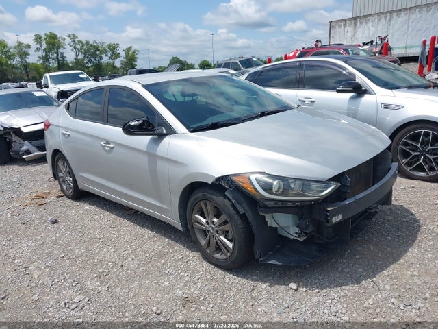 2017 5NPD84LF7HH075634 main image