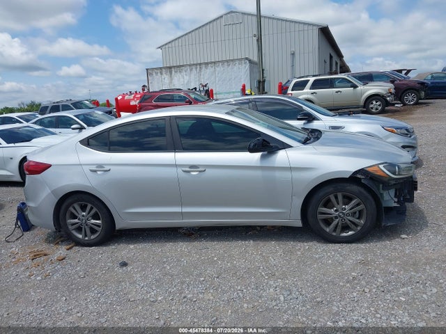 Hyundai ELANTRA SE 2017 5NPD84LF7HH075634 Image 13