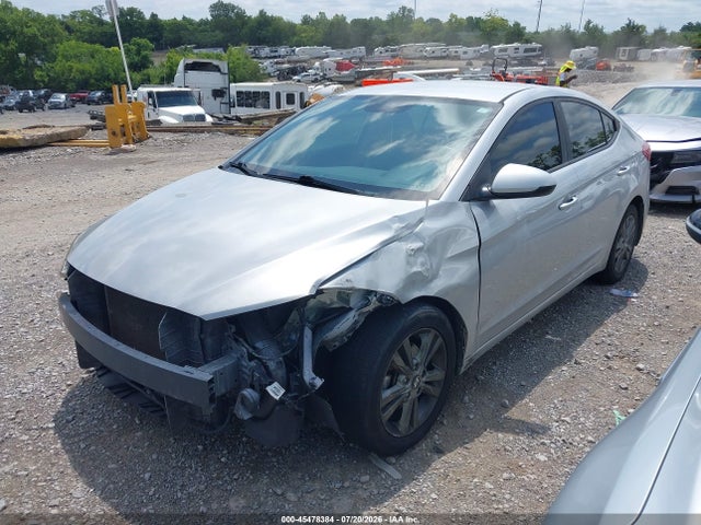 Hyundai ELANTRA SE 2017 5NPD84LF7HH075634 Image 2