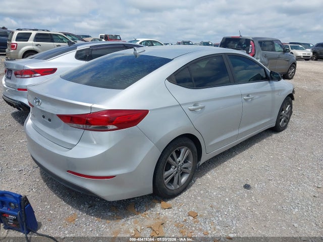 Hyundai ELANTRA SE 2017 5NPD84LF7HH075634 Image 4