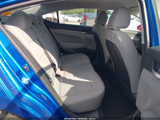 5NPD84LF1JH359296 Hyundai ELANTRA SEL