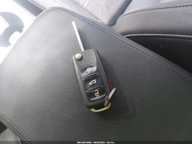 2013 Volkswagen Passat 2.0l Tdi Se მანქანა იყიდება აუქციონზე, vin: 1VWBN7A31DC141012, აუქციონის ნომერი: 45478506