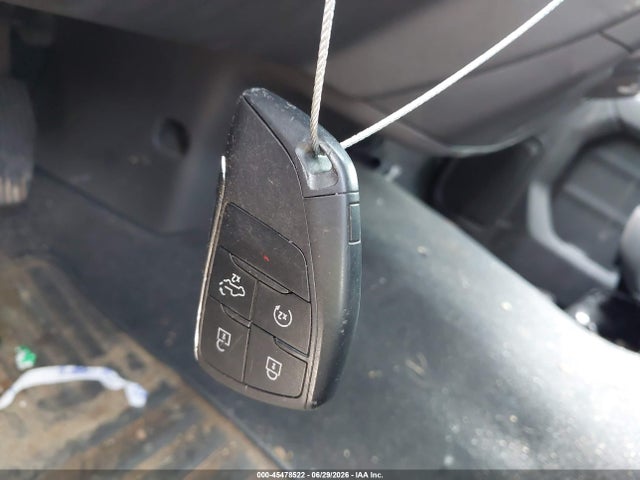 3GCPDBEK8PG121759 Chevrolet Silverado 1500 4wd Short Bed Custom