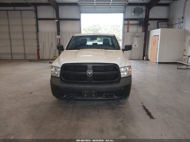 1C6RR7FG5KS629536 RAM 1500 Classic Tradesman 4x4 6&#039;4 Box