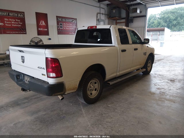 1C6RR7FG5KS629536 RAM 1500 Classic Tradesman 4x4 6&#039;4 Box