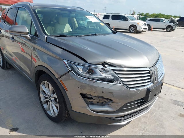 5LMCJ2C98GUJ24531 Lincoln MKC SELECT