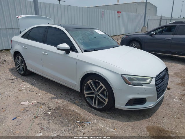 Продаж на аукціоні авто 2020 Audi A3 Premium Plus 40 Tfsi Front-wheel Drive S Tronic, vin: WAUCUGFF4LA005218, номер лоту: 45478642