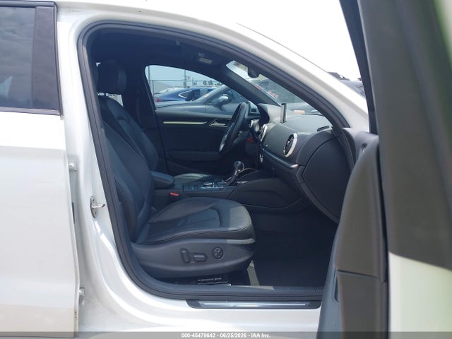 Продаж на аукціоні авто 2020 Audi A3 Premium Plus 40 Tfsi Front-wheel Drive S Tronic, vin: WAUCUGFF4LA005218, номер лоту: 45478642