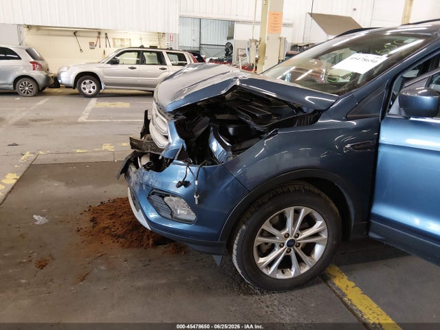 2018 Ford Escape Se მანქანა იყიდება აუქციონზე, vin: 1FMCU9GD8JUC36299, აუქციონის ნომერი: 45478650