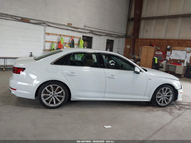 Продаж на аукціоні авто 2019 Audi A4 45 Premium, vin: WAUENAF4XKA049191, номер лоту: 45478693