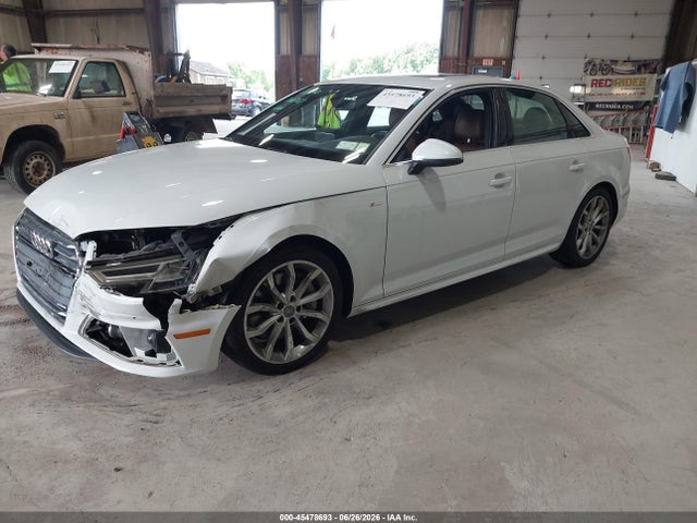 Продаж на аукціоні авто 2019 Audi A4 45 Premium, vin: WAUENAF4XKA049191, номер лоту: 45478693