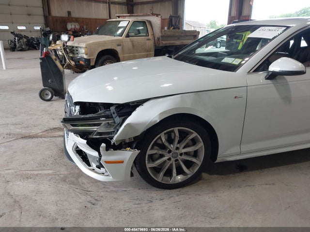 Продаж на аукціоні авто 2019 Audi A4 45 Premium, vin: WAUENAF4XKA049191, номер лоту: 45478693