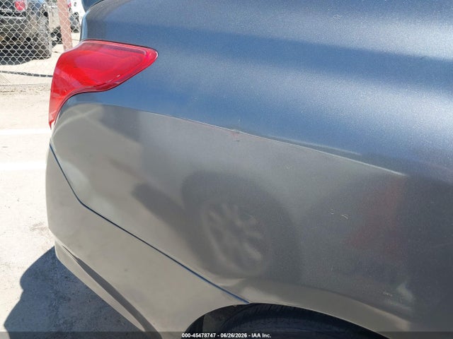 3N1CN7AP7JL801406 Nissan Versa 1.6 Sv