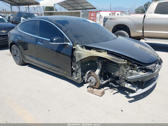 2019 5YJ3E1EA3KF321475 main image